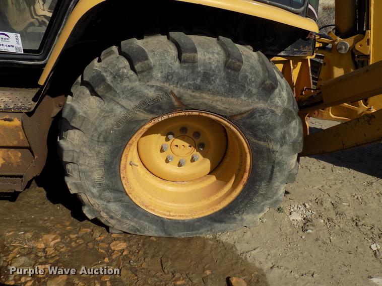 image for item DD3584 2004 Caterpillar 420D backhoe