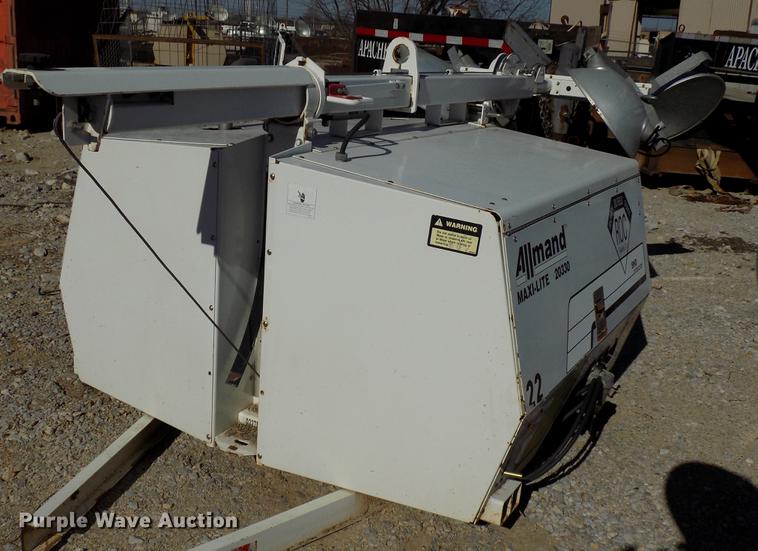 image for item DD3591 Allmand Max Lite 20330 light plant