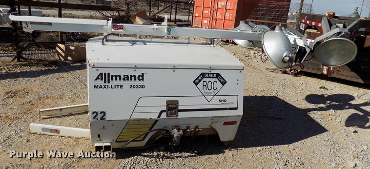 image for item DD3591 Allmand Max Lite 20330 light plant