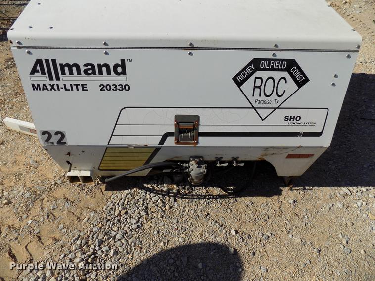 image for item DD3591 Allmand Max Lite 20330 light plant