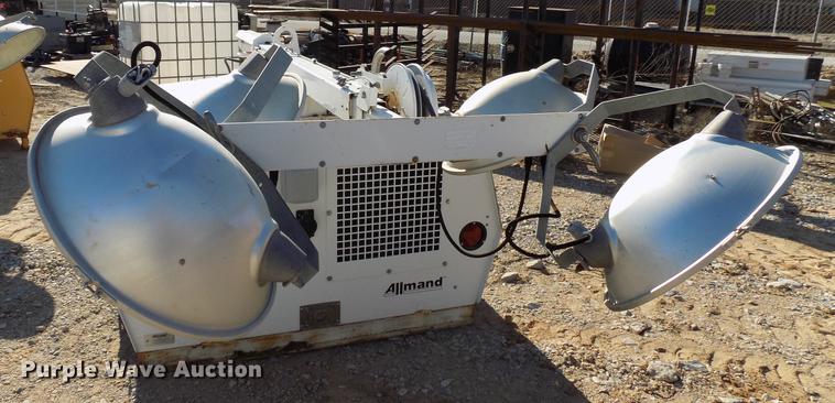 image for item DD3591 Allmand Max Lite 20330 light plant