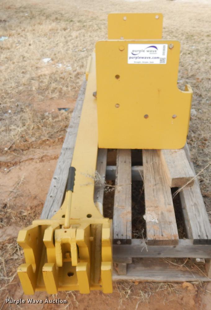 Reynolds scraper hitch in Ames, OK Item DD3609 sold Purple Wave