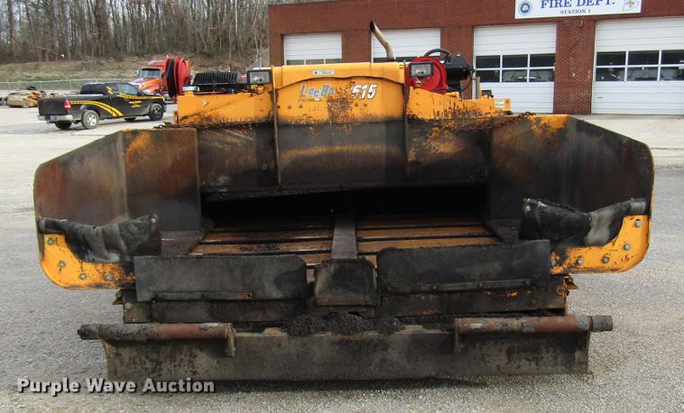 image for item DD4437 2006 LeeBoy 8515 paver