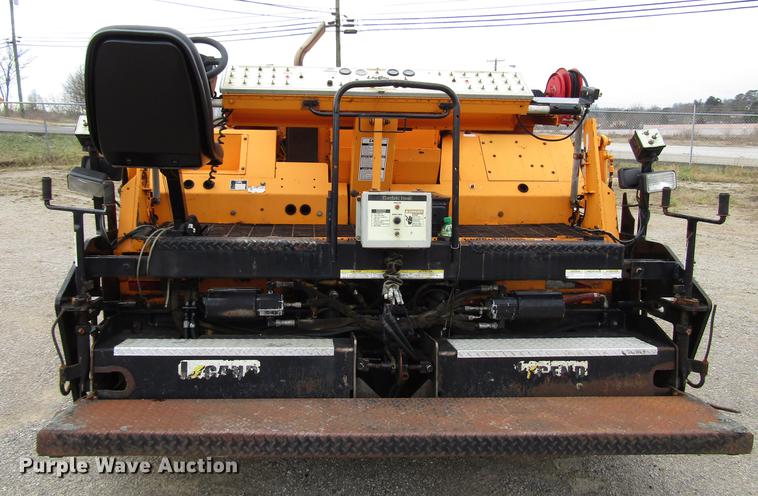 image for item DD4437 2006 LeeBoy 8515 paver