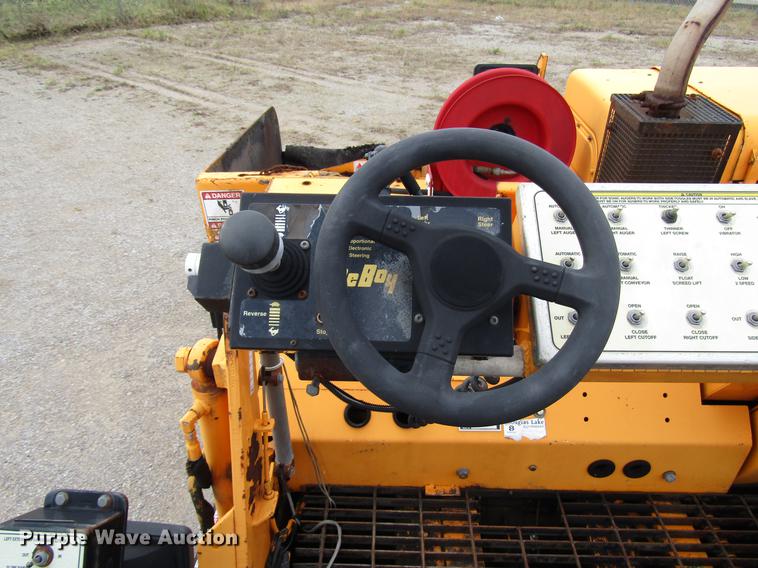 image for item DD4437 2006 LeeBoy 8515 paver