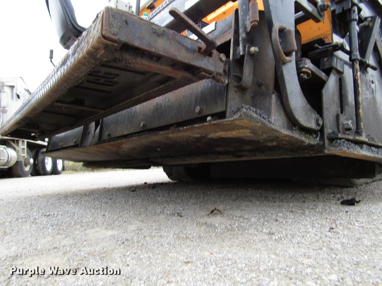 image for item DD4437 2006 LeeBoy 8515 paver