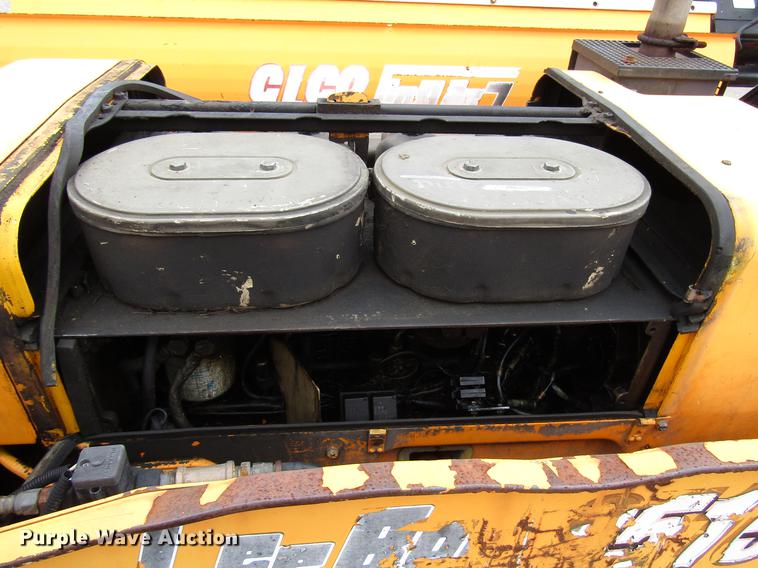 image for item DD4437 2006 LeeBoy 8515 paver