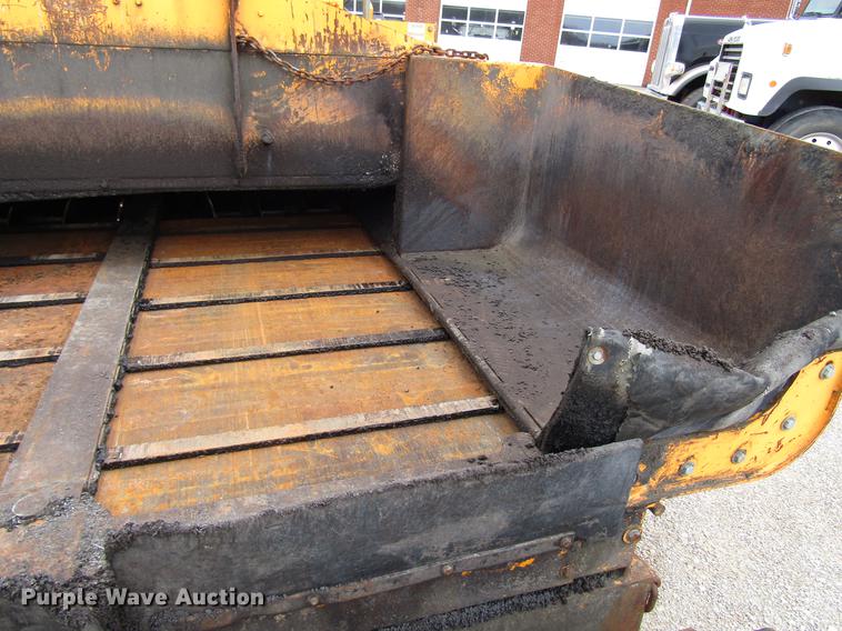 image for item DD4437 2006 LeeBoy 8515 paver