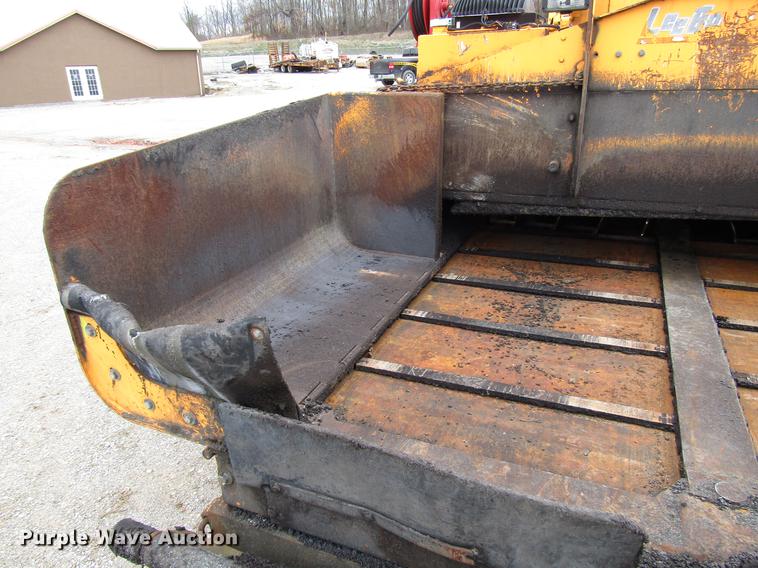 image for item DD4437 2006 LeeBoy 8515 paver