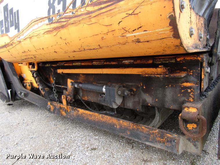 image for item DD4437 2006 LeeBoy 8515 paver