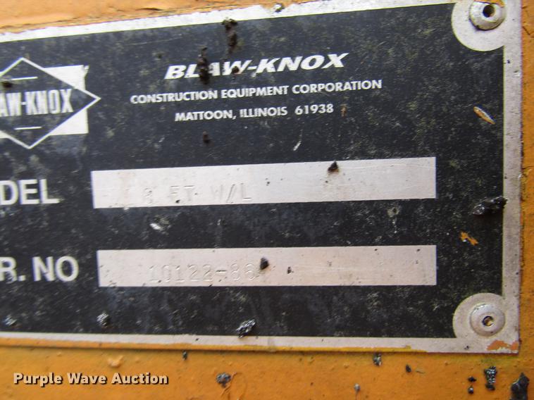 image for item DD4439 2000 Blaw Knox 161 paver