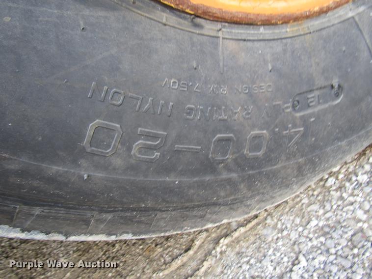 image for item DD4439 2000 Blaw Knox 161 paver