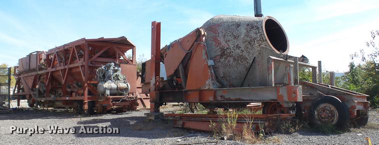 image for item DE4930 1973 Ross 250-8 Mobiliner Central Mix concrete plant