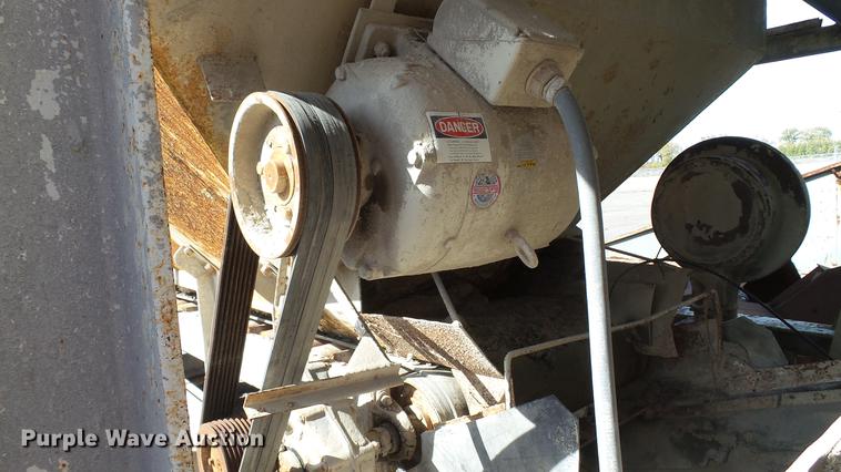 image for item DE4931 1990 Ross 135-10 Uniplant Central Mix concrete plant