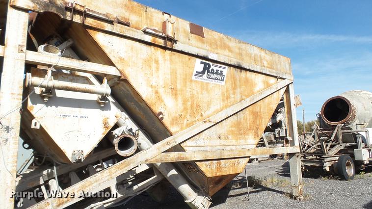 image for item DE4931 1990 Ross 135-10 Uniplant Central Mix concrete plant