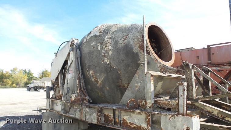 image for item DE4931 1990 Ross 135-10 Uniplant Central Mix concrete plant