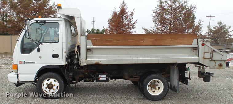 image for item DE4950 2002 Isuzu NPC7SC dump truck
