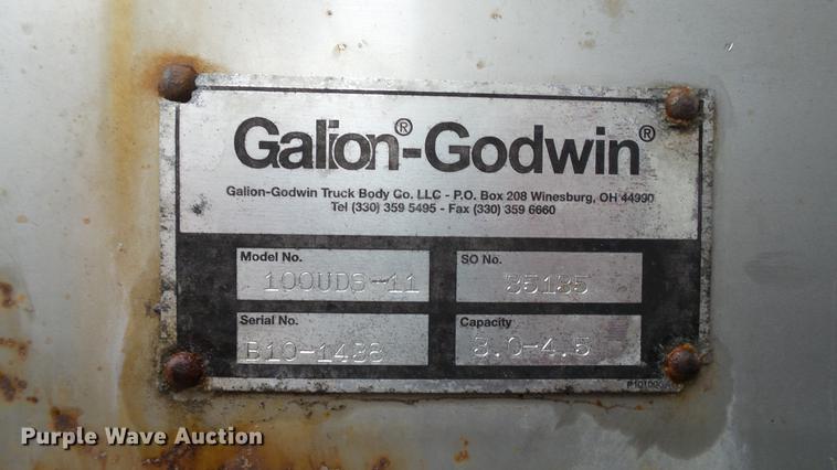 image for item DE4950 2002 Isuzu NPC7SC dump truck