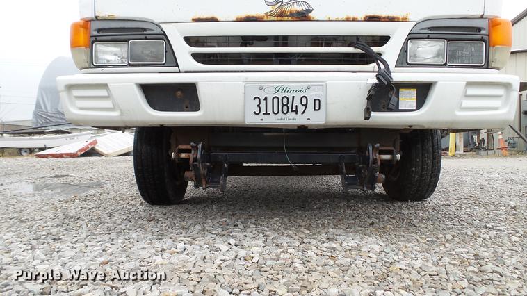 image for item DE4950 2002 Isuzu NPC7SC dump truck