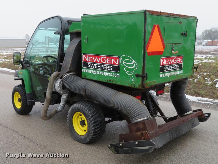 image for item DE4951 2014 John Deere Gator XUV 825i UTV