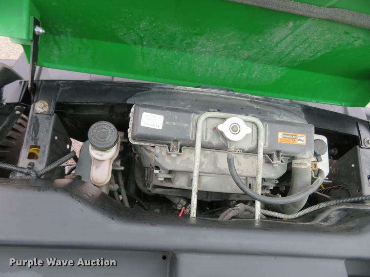 image for item DE4951 2014 John Deere Gator XUV 825i UTV