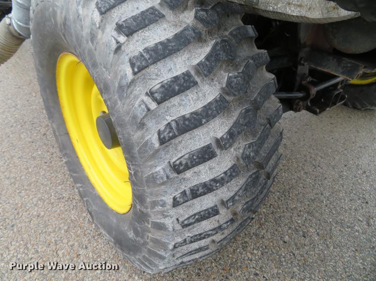 image for item DE4951 2014 John Deere Gator XUV 825i UTV