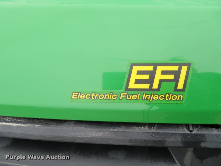 image for item DE4951 2014 John Deere Gator XUV 825i UTV