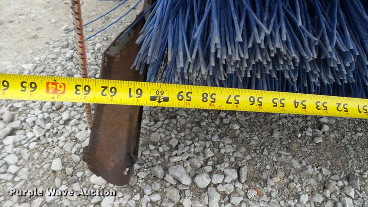 image for item DE4952 1995 Ford CF7000 street sweeper