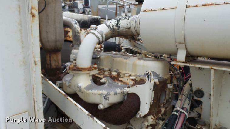 image for item DE4952 1995 Ford CF7000 street sweeper