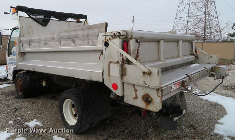 image for item DE4953 2004 Isuzu NPC7SC dump truck