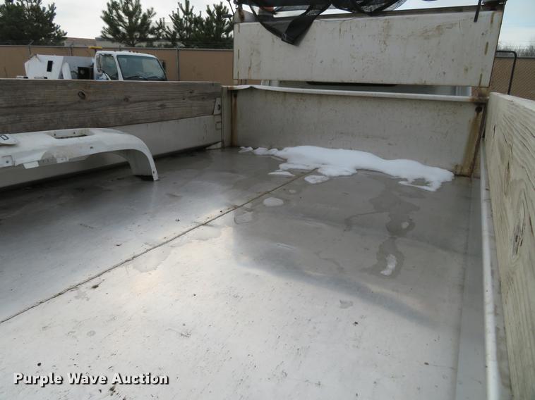 image for item DE4953 2004 Isuzu NPC7SC dump truck