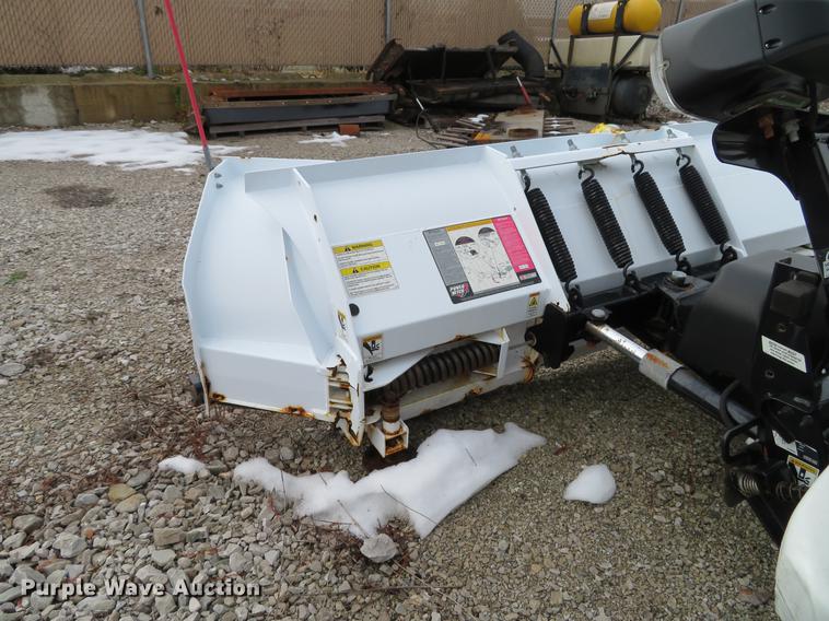 image for item DE4953 2004 Isuzu NPC7SC dump truck