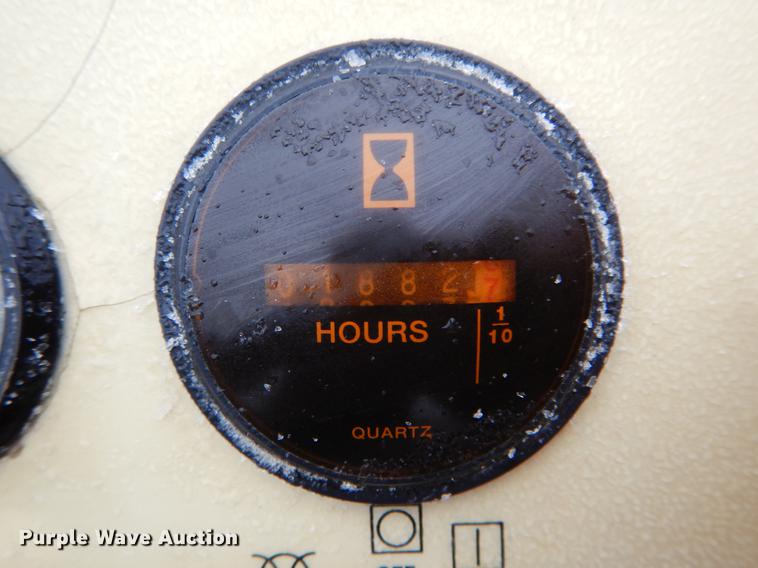 image for item DE6002 2008 LeeBoy 8515 paver