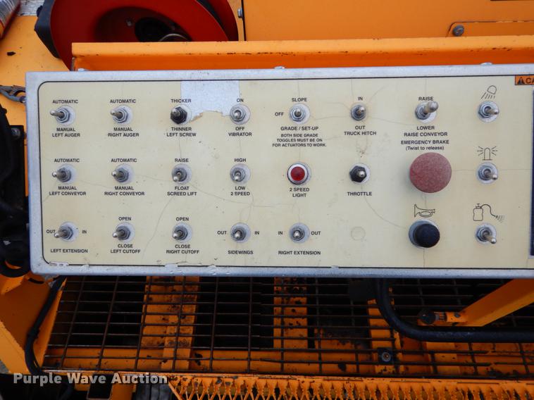 image for item DE6002 2008 LeeBoy 8515 paver