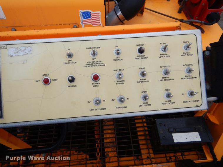 image for item DE6002 2008 LeeBoy 8515 paver