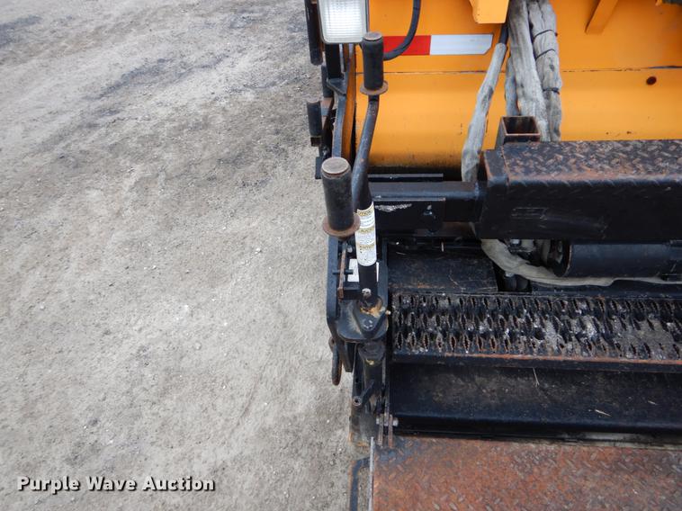 image for item DE6002 2008 LeeBoy 8515 paver