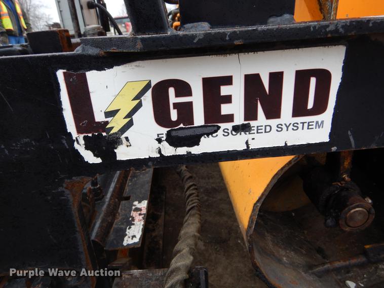 image for item DE6002 2008 LeeBoy 8515 paver