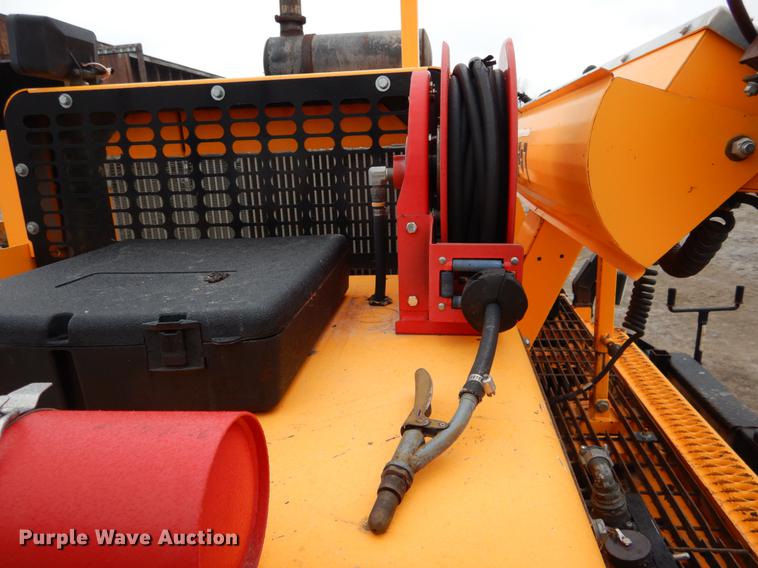 image for item DE6002 2008 LeeBoy 8515 paver