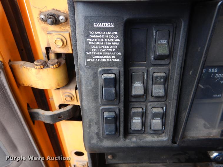 image for item DE6006 2002 International 2554 dump truck