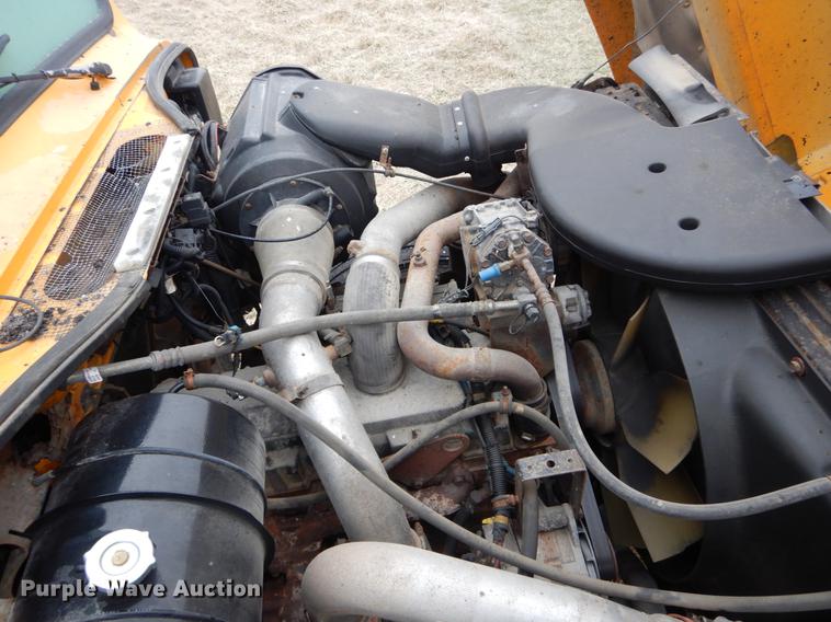 image for item DE6006 2002 International 2554 dump truck