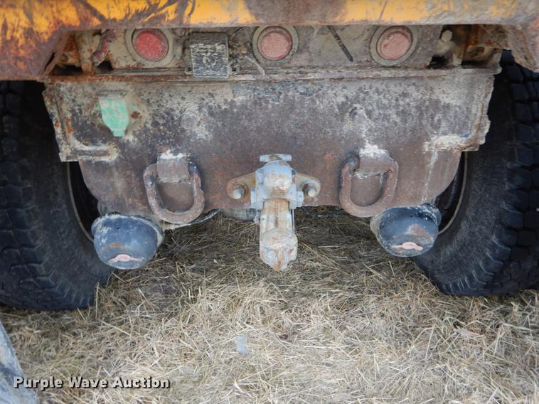 image for item DE6006 2002 International 2554 dump truck