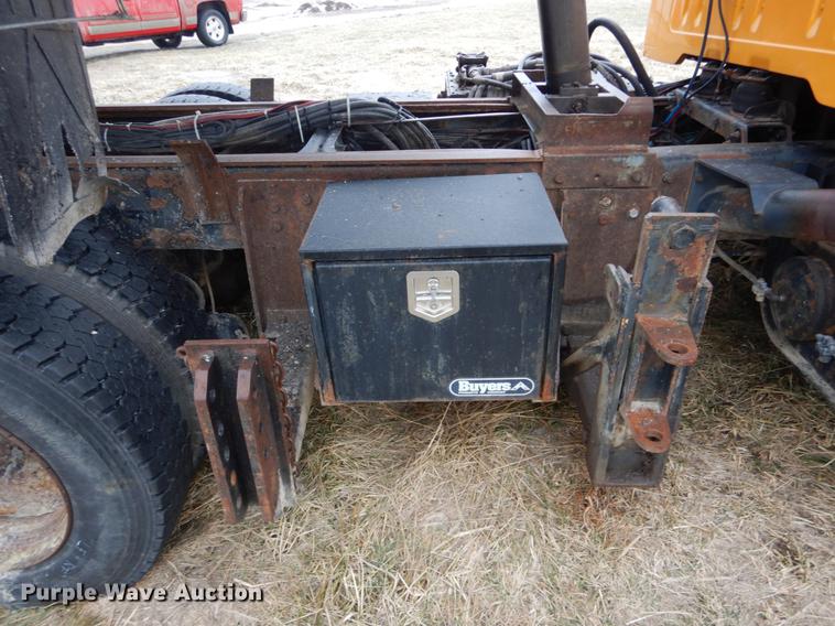 image for item DE6006 2002 International 2554 dump truck