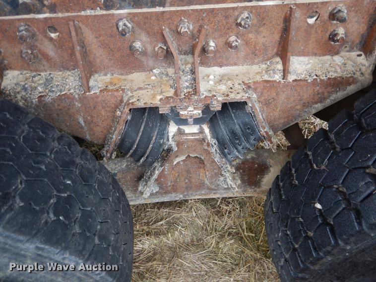 image for item DE6006 2002 International 2554 dump truck