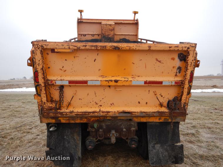 image for item DE6006 2002 International 2554 dump truck