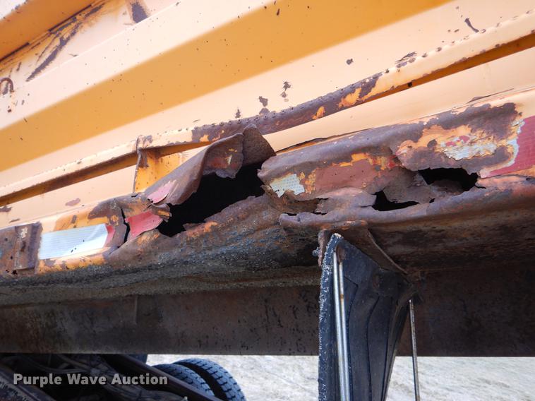 image for item DE6006 2002 International 2554 dump truck