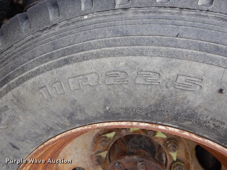 image for item DE6006 2002 International 2554 dump truck