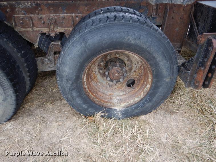 image for item DE6006 2002 International 2554 dump truck