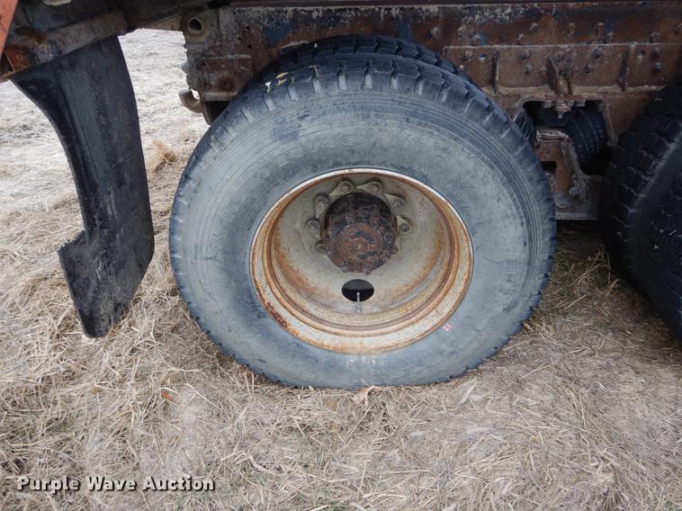 image for item DE6006 2002 International 2554 dump truck