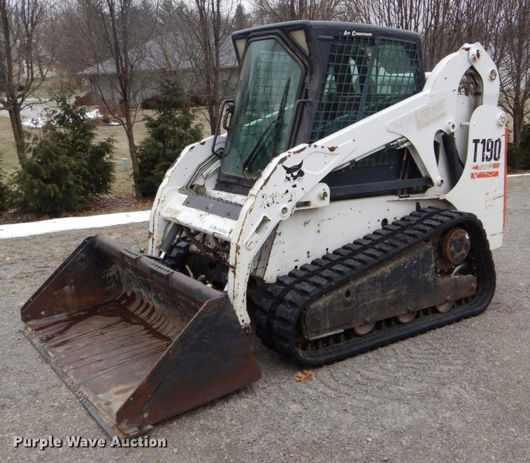 image for item DE6008 2005 Bobcat T190 skid steer