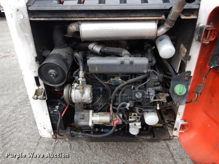 image for item DE6008 2005 Bobcat T190 skid steer